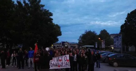 Protestat dhe aksione guerile anembanë Maqedonisë