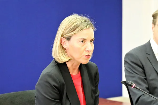 Mogerini në bisedime me përfaqësues të sektorit qytetar