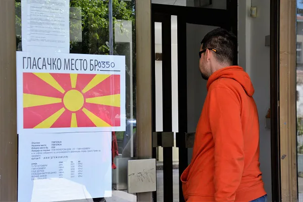 RAPORT I  CIVILIT PËR REFERENDUMIN NË GJEVGJELI DERI NË ORA 17