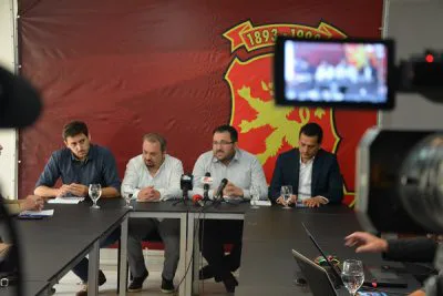 “Pa tema tabu!” për VMRO – DPMNE: Maqedonisë i duhen kosmopolitizëm, BE dhe NATO!