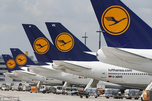 Anulohen mbi 800 fluturime për shkak të grevës në aeroportet gjermane