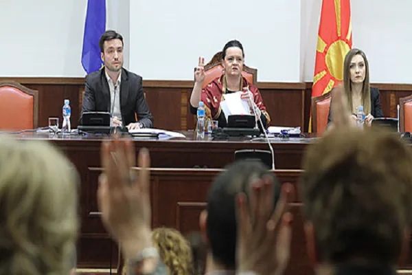 Seanca të disa komisioneve kuvendore