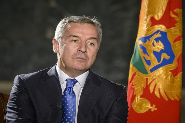 Gjukanoviq shpalli fitore në zgjedhjet presidenciale në Mal të Zi