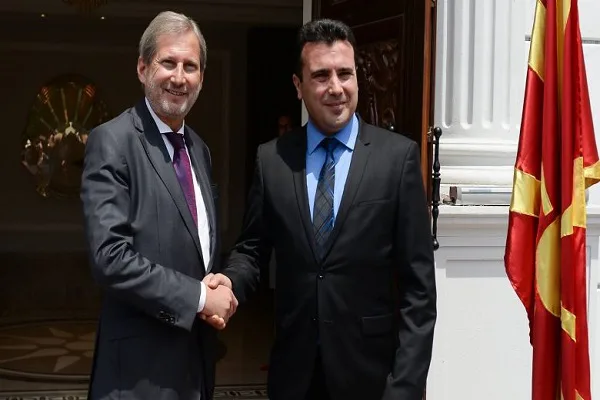 U kthye rekomandimi i pakushtëzuar, Mogerini dhe Han sot në Maqedoni
