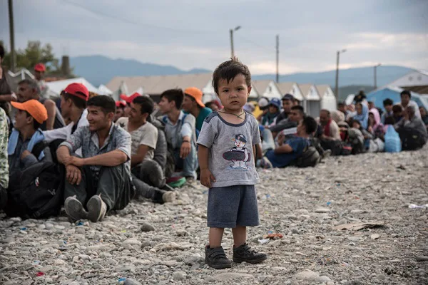 Valë refugjatësh nga Afganistani i kanoset Turqisë