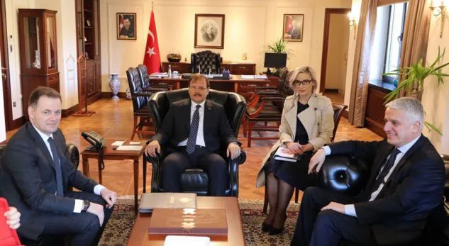 Në Izmir nis mësimi i gjuhës shqipe në shkolla