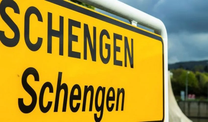 Kontrollet për shkak të migrantëve kërcënojnë Shengenin