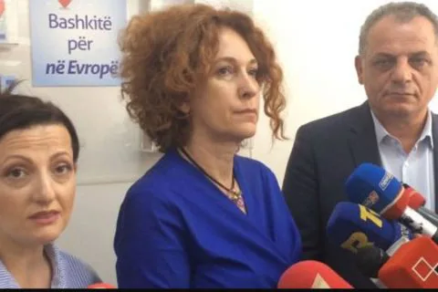 BE: Shqipëria nuk kushtëzohet me kampe të refugjatëve