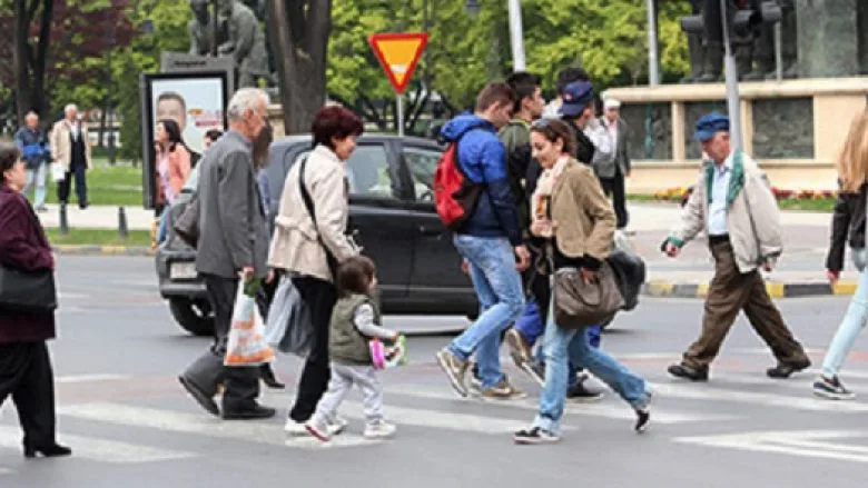 Këto janë gjobat për këmbësorët, nëse nuk i respektojnë rregullat e komunikacionit