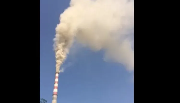 TEC “OSLLOME” lëshon pluhurin, banorët në alaram (FOTO)