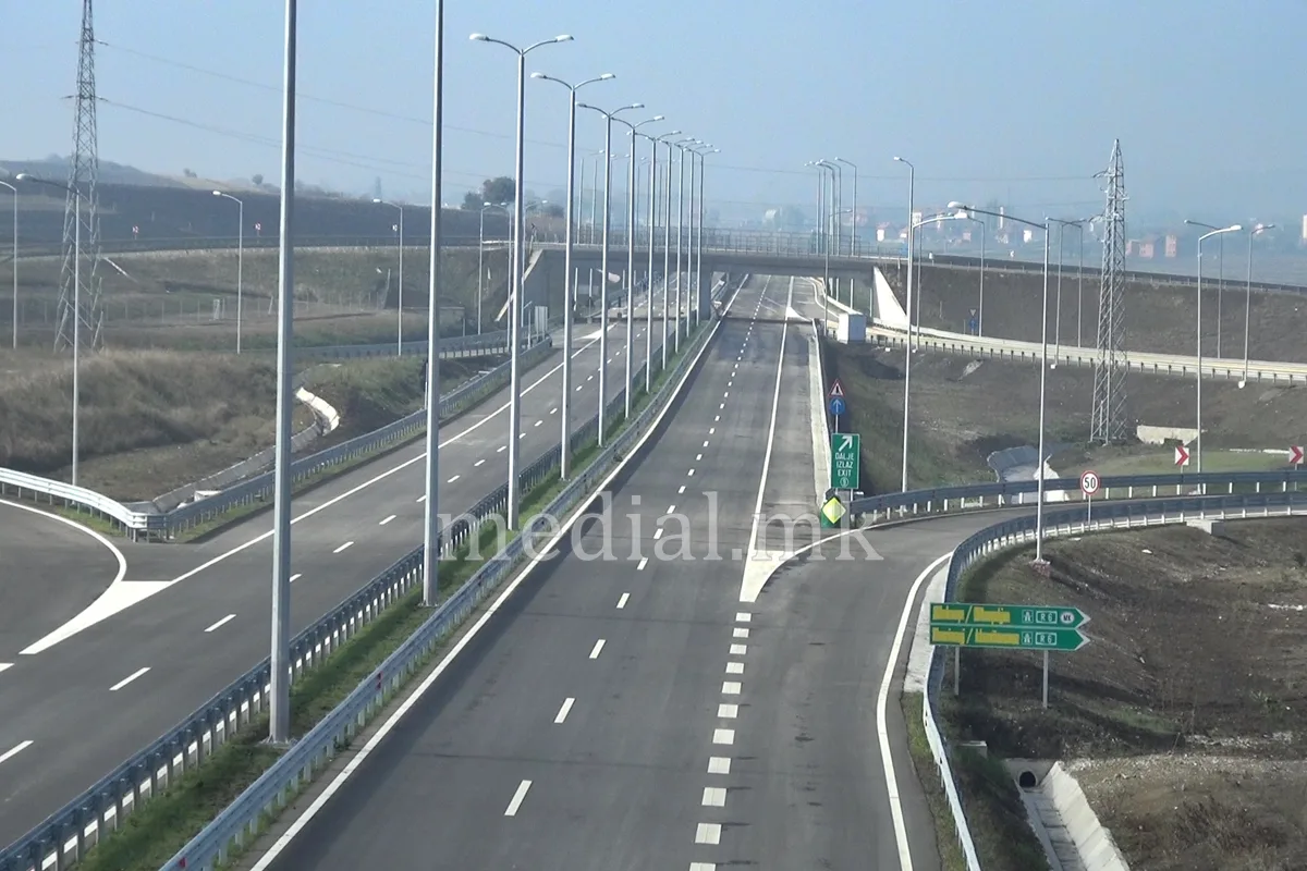 Lëshohet në përdorim segmenti i parafundit i autostradës Prishtinë-Shkup