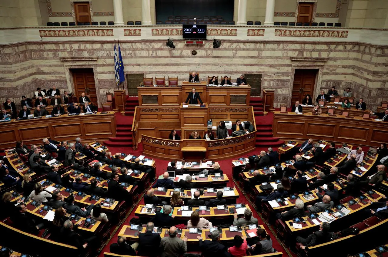 Cipras mbijeton votimin e mosbesimit në parlamentin grek