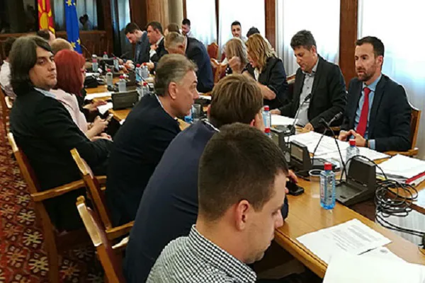 Në Kuvend zgjidhen të parët e shumë institucioneve dhe komisioneve