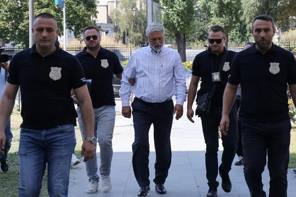 Partia OQM (ГРОМ) e Stevço Jakimovskit ka dy banesa në rrugën “Prashka” në Shkup