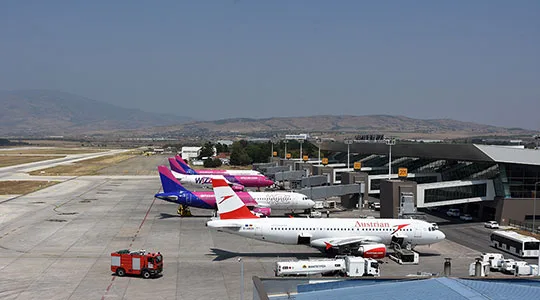 Shfuqizohet procedura për ndarjen e ndihmës financiare për transportuesit ajror