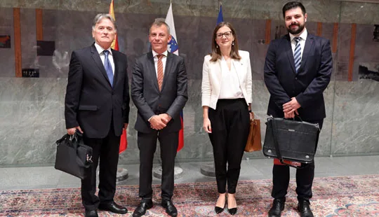 Republika e Sllovenisë me mbështetje të plotë për referendumin në Maqedoni