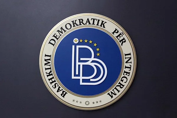 Votimi po zhvillohet në mënyrë demokratike në përputhje me normat ndërkombëtare