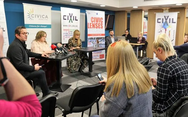 Drejtpërdrejt: Zgjedhje të lira kundrejt propagandës së zezë