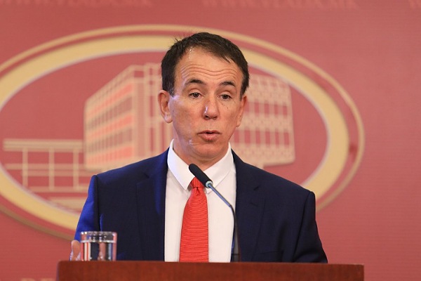 Drejtori i FSSH-së, Den Donçev dha dorëheqje