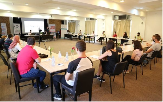 Seminar i CIVILIT  për gazetari qytetare, procese transparente dhe përgjegjëse politike