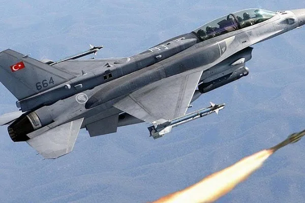 Turqia rrëzon një avion armen, shtohet frika nga zgjerimi i konfliktit