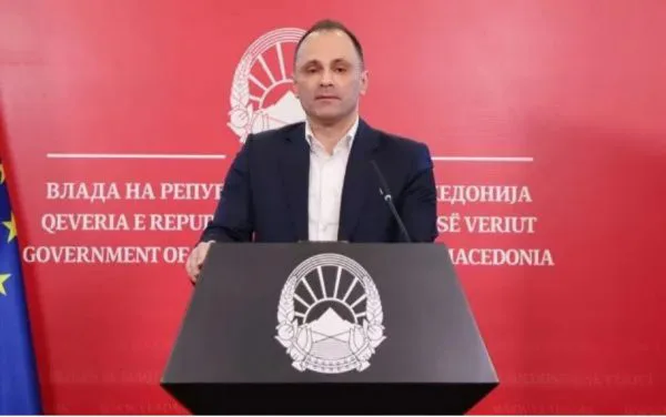 Filipçe: Gjithë ndërtesa e Klinikave interne do të lëshohet për trajtim të pacientëve me Kovid-19