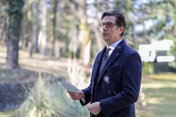 Pendarovski në 78 vjetorin e Holokaustit të hebrenjve maqedonas në Treblinka: Falim, por nuk harrojmë
