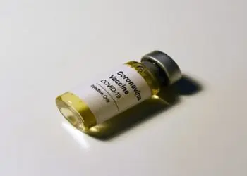 EMA: Vaksina Xhonson dhe Xhonson mund të shkaktojë mpiksje të gjakut