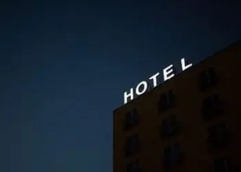 Hoteleria nën lëmoshën e shtetit