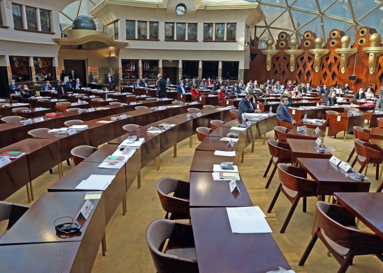 Kuvendi debatoi për ndryshime dhe plotësime të Ligjit për mobing