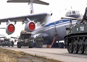 Rusia filloi me tërheqjen e trupave dhe pajisjes nga Krimeja