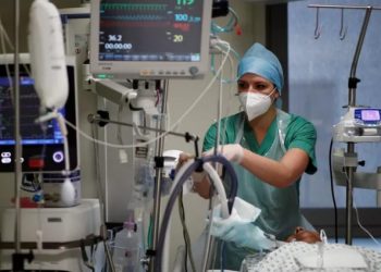 Filipçe: Me ndryshime ligjore propozohet barazim i çmimeve për trajtim të pacientëve me kovid në spitalet private me ato të FSSH-së