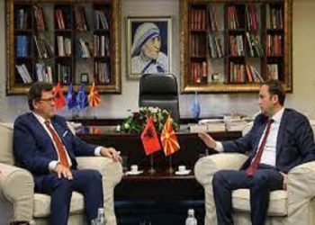 Osmani – Zef: Maqedonia e Veriut dhe Shqipëria meritojnë t’i mbajnë konferencat e para ndërqeveritare dhe t’i fillojnë bisedimet