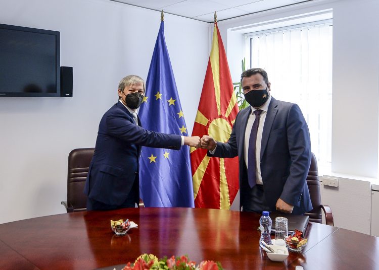 Zaevi në takime me eurodeputetët Qyçuk dhe Çollosh: Mbështetje e parezervë për hapjen e bisedimeve për anëtarësim të Republikës së Maqedonisë së Veriut me BE-në