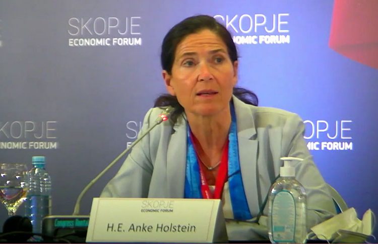 Hollshtajn: BE-ja duhet t’u qëndrojë prapa angazhimeve të veta dhe të vlejë qasja “ju reflektuat, ne reflektojmë”