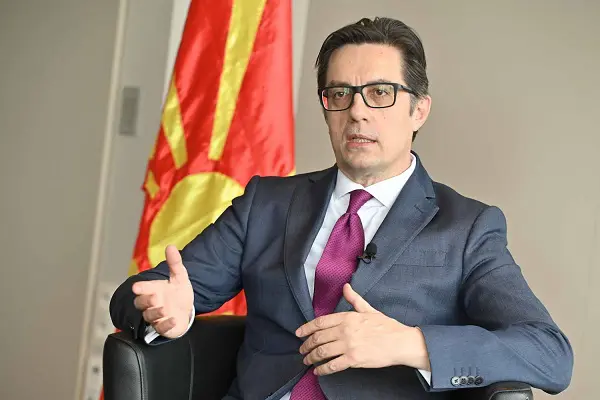 Takim i presidentit Pendarovski me Matej Zakonjshek, drejtor i Sekretariatit të Bashkësisë transportuese të EJL-së