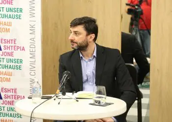 Zabërçanec: Ndryshimi i narativit, më shumë “pro”, më pak “kundër”, përmes transparencës dhe përgjegjësisë