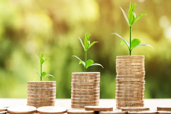 Finance Think: Taksa mjedisore është një rritje e njëhershme e çmimeve me një efekt të përhershëm dhe të mundshëm të transmetimit