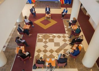 Osmani u takua me mendimtarë të rinj nga komuniteti “I think tank”