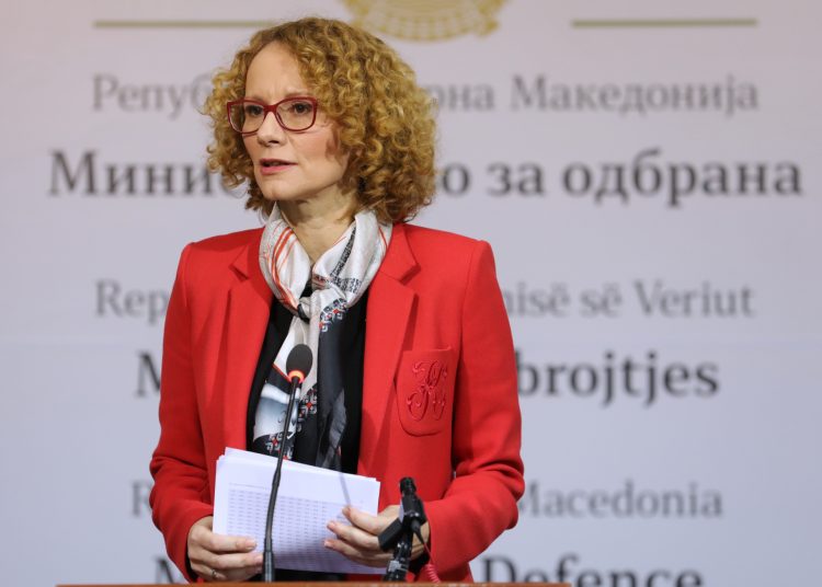Shekerinska në Athinë në takim me ministrin e Mbrojtjes, Panajotopullos