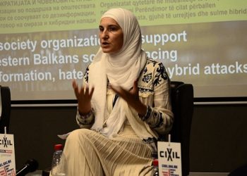 Smailoviq: Institucionet në Maqedoninë e Veriut heshtin kur bëhet fjalë për gjuhën e urrejtjes dhe lajmet e rreme