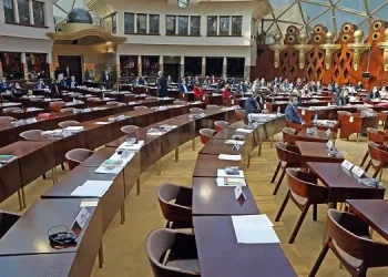 Për kuorum në seancë plenare janë të nevojshëm 61 deputetë