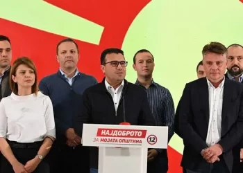 LSDM humbi Shkupin, Zoran Zaevi dha dorëheqje