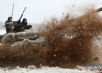 Separatistët pro-rus filluan sulme në Donjeck dhe Lugansk