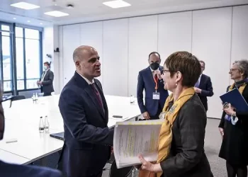 Kovaçevski me Reno-Baso: Mbështetja e BERZH-it për Maqedoninë e Veriut vazhdon, fokusi në projektet e infrastrukturës dhe energjisë