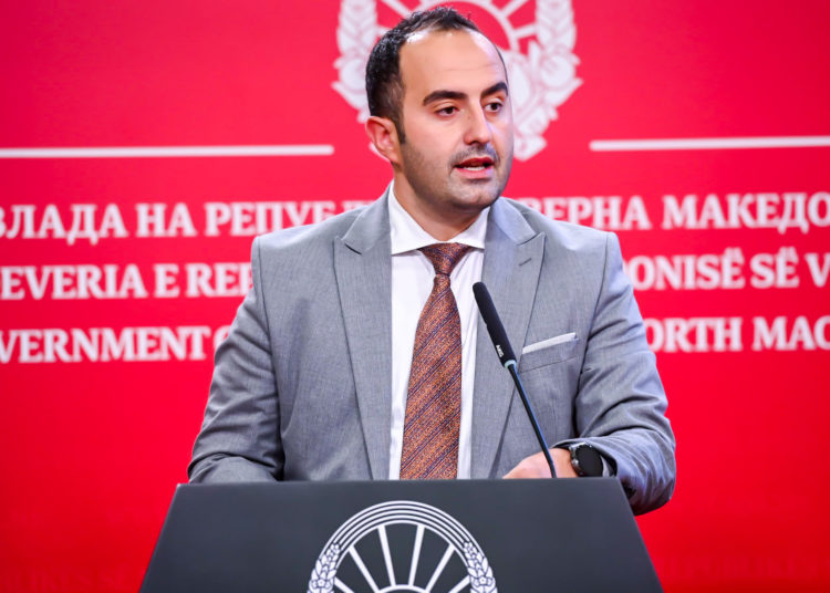 Shaqiri në Strugë dhe Ohër si pjesë e fushatës “Mëso me mençuri, puno me profesionalizëm”