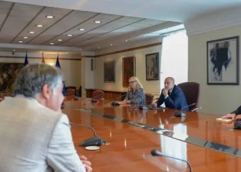 Kovaçevski nga takimi me delegacionin e “Civil”: Ndërtojmë shoqëri të prosperuar me mundësi të njëjta për të gjithë
