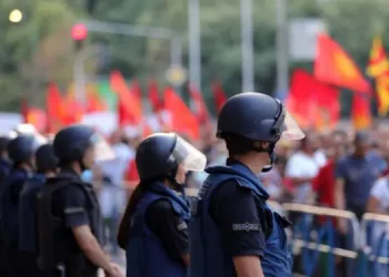Propozimi francez në Kuvend, në vend të protestave bllokada në të gjithë vendin