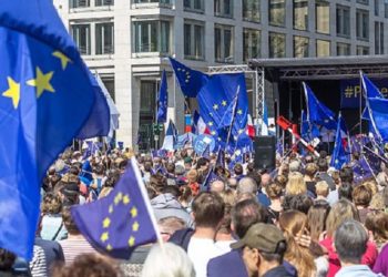 Thirrje për të gjitha partitë politike që ta shpërndajnë këngën Insieme/Së bashku në profilet e tyre të rrjeteve sociale