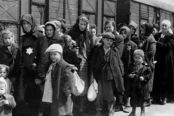 CIVIL: Botës i duhen forca që lidhen dhe respektojnë njëra-tjetrën, ndërsa e keqja globale, Holokausti, të mbetet në të kaluarën e errët
